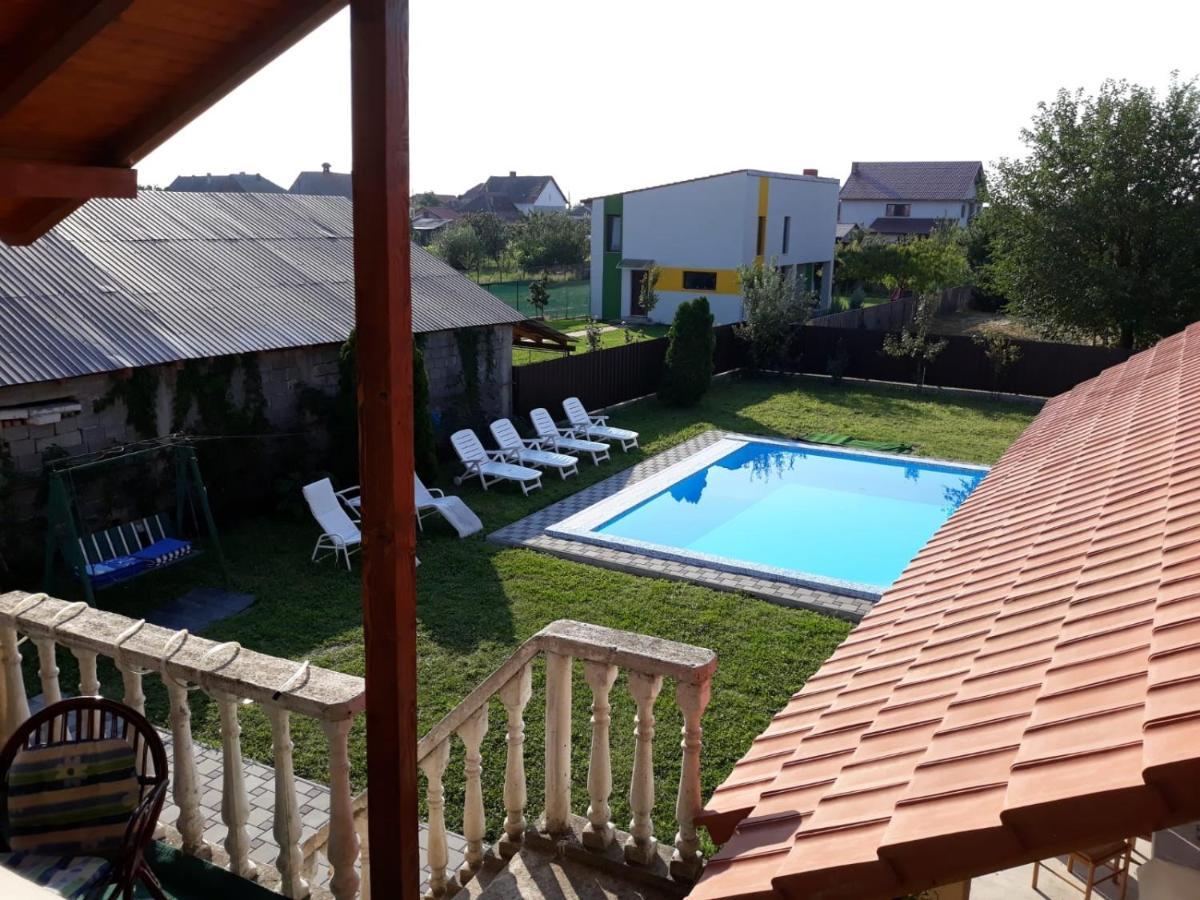 Casa Sannicolau Sînnicolau Mare Exterior foto
